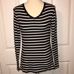 B&W striped long sleeve top